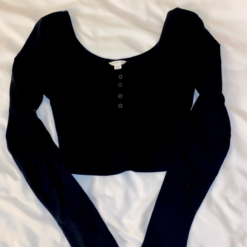 Black button down long sleeve crop top